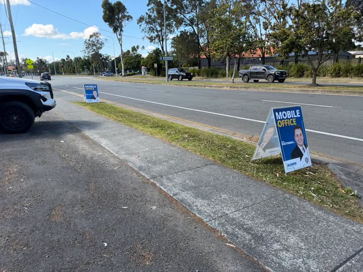 Community Roadside Upper Coomera